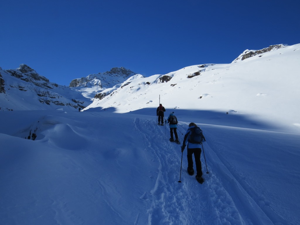 nach dieser kleinen Stärkung ging unsere Schneeschuhtour weiter 1859 m.ü.M.