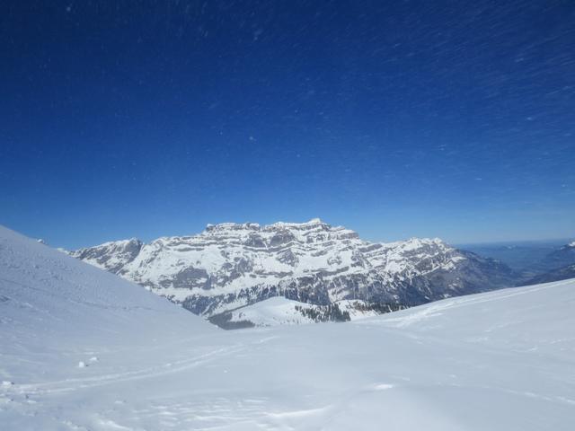 Blick von der Sunnenberg-Furggele zum Glärnisch