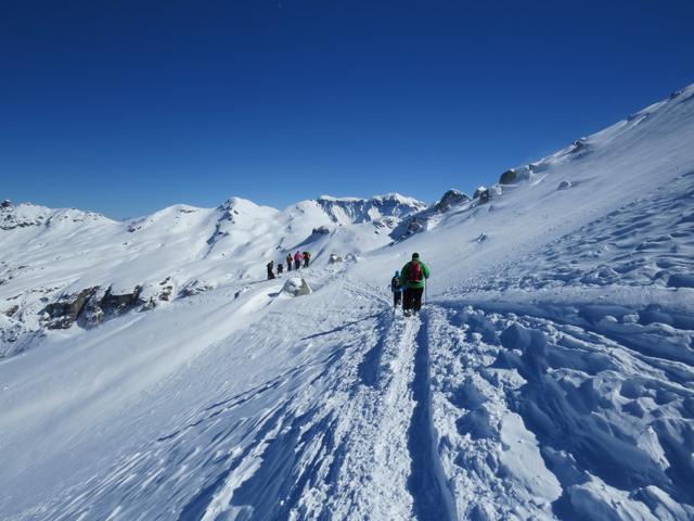 immer ein traumhaftes Erlebnis im Tiefschnee an einem Hang runterzulaufen