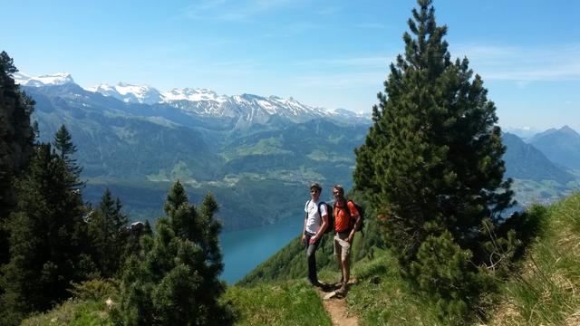immer wieder bleiben wir stehen uns betrachten die traumhafte Aussicht