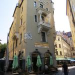 beim Hotel am Markt ein Kaffee getrunken