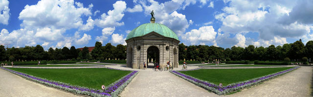 Breitbildfoto vom Hofgarten am Odeonsplatz