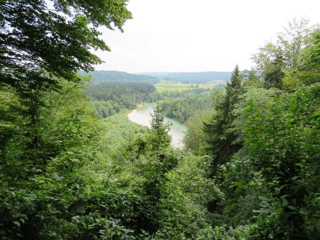 der Weg führte uns aufwärts. So konnten wir die Isar von oben anschauen