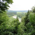 der Weg führte uns aufwärts. So konnten wir die Isar von oben anschauen