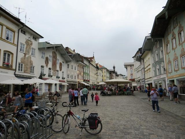 Hauptanziehungspunkt ist die prachtvolle Marktstrasse