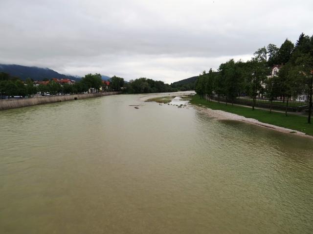 wir überqueren die Isar