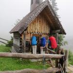 wir erreichen eine kleine Kapelle