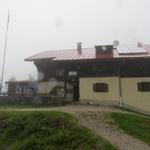 bei schlechtem Wetter verlassen wir am Morgen die Hallerangeralm