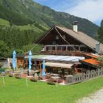 nach dieser kurzen Pause verlassen wir das Gasthaus Haneburger und machen uns auf den Weg zur Lizumer Hütte