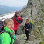 auf der Friesenbergscharte. Der Durchgang ist nur ca. 2m breit. Hier oben ist nur sehr begrenzt Platz zum Rasten vorhanden