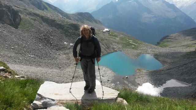 Mäusi im Hintergrund der Friesenbergsee