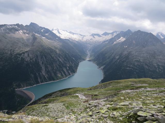 Tiefblick zum Schlegeis-Speichersee