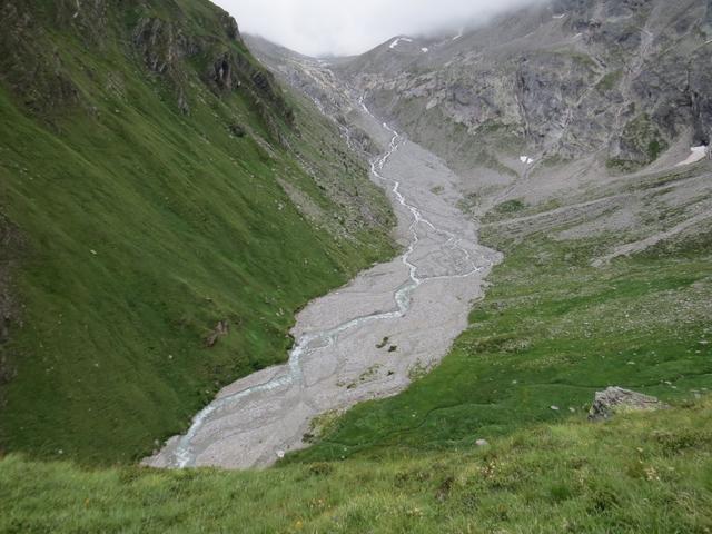 tiefblick zum Glidergang. Immer wieder beeindruckend wieviel geschiebe so ein Bach in das Tal schieben kann