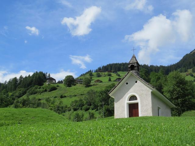 kurz vor Pfunders erreichen wir eine kleine Kapelle