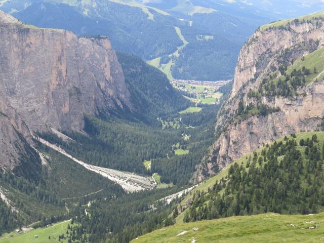 Blick ins Langental und nach Wolkenstein