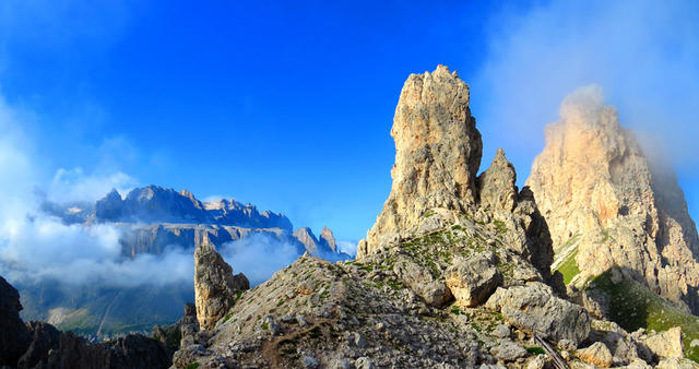 schönes Breitbildfoto vom Cir Joch aufgenommen mit Blick zur Sella Gruppe