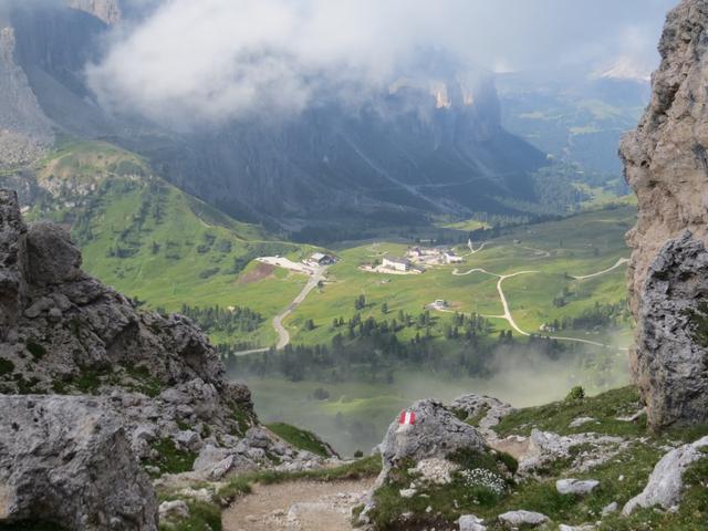 Bick hinunter zum Grödner Joch