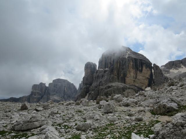 Blick hinauf zur Cima Pisciadù