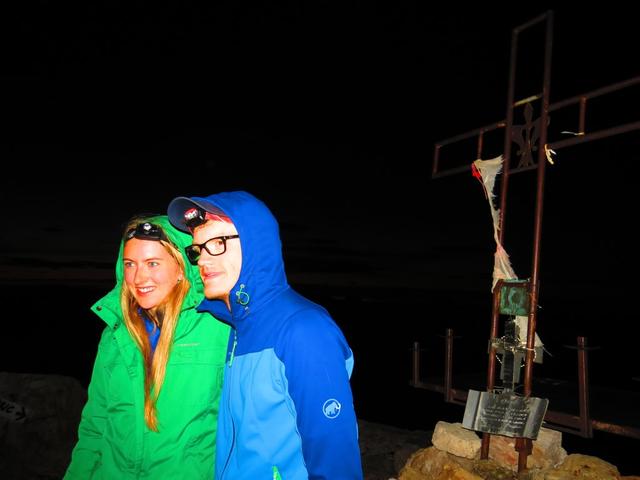 Evelyn und Benny warten auf den Sonnenaufgang