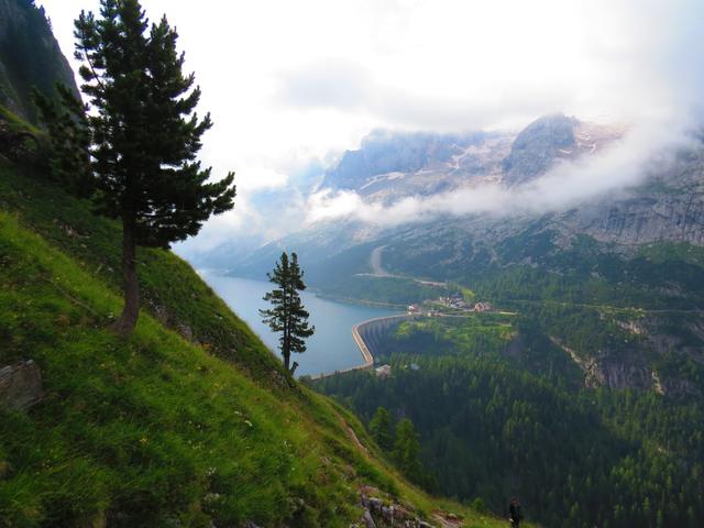 Blick auf den Fedaiasee