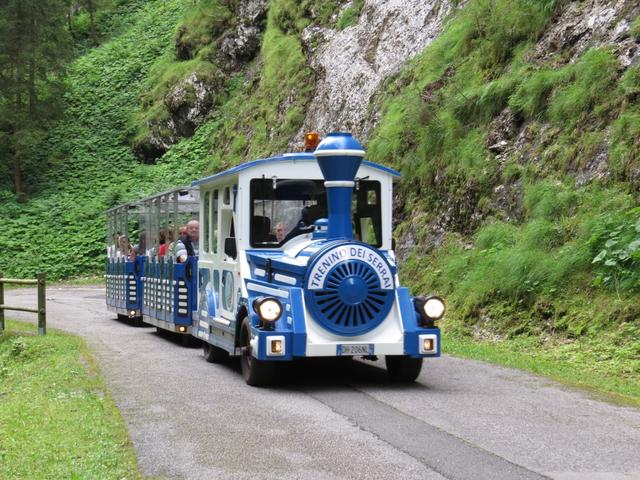 es verkehrt sogar ein Touristen-Bimmelzug! durch diese einst schöne Schlucht