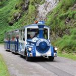 es verkehrt sogar ein Touristen-Bimmelzug! durch diese einst schöne Schlucht