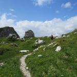 weiterhin über einen schönen Wanderweg geht es weiter zum Rifugio Tissi