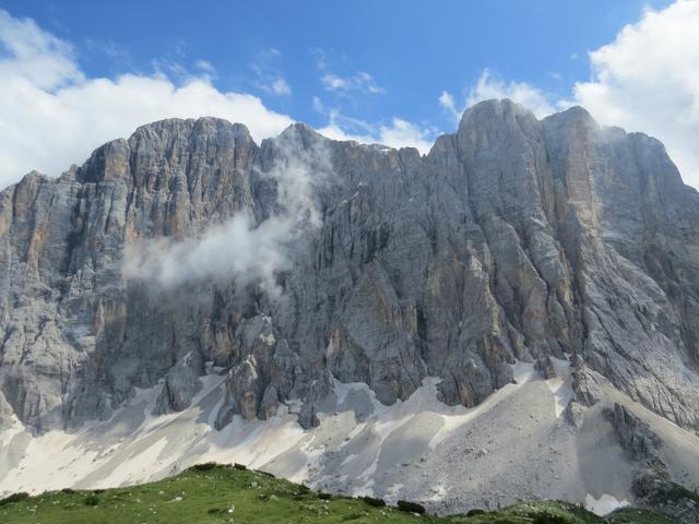 Blick von der Cima di Col Rean zur Civetta einfach gewaltig