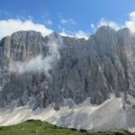 Blick von der Cima di Col Rean zur Civetta einfach gewaltig