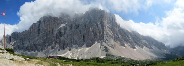super schönes Breitbildfoto der Civetta vom Cima di Col Rean aus gesehen