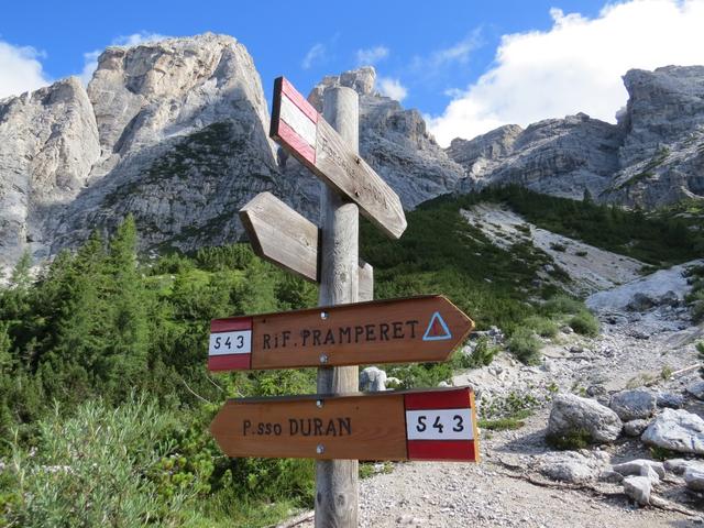 beim Rifugio Somariva al Pramperet wollen wir eine Mittagspause einlegen