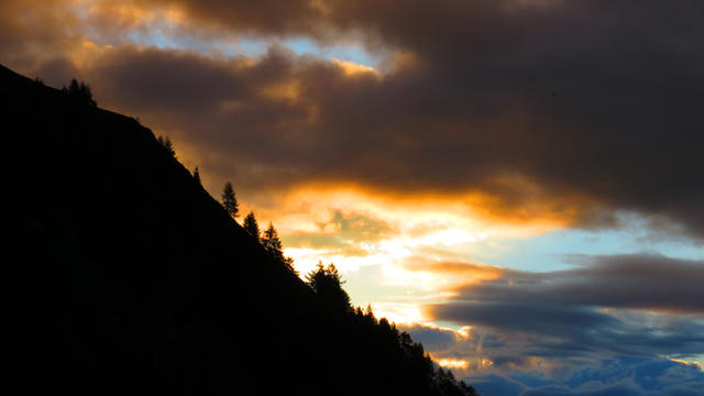 sehr schöner Sonnenaufgang beim Rifugio Pian de Fontana