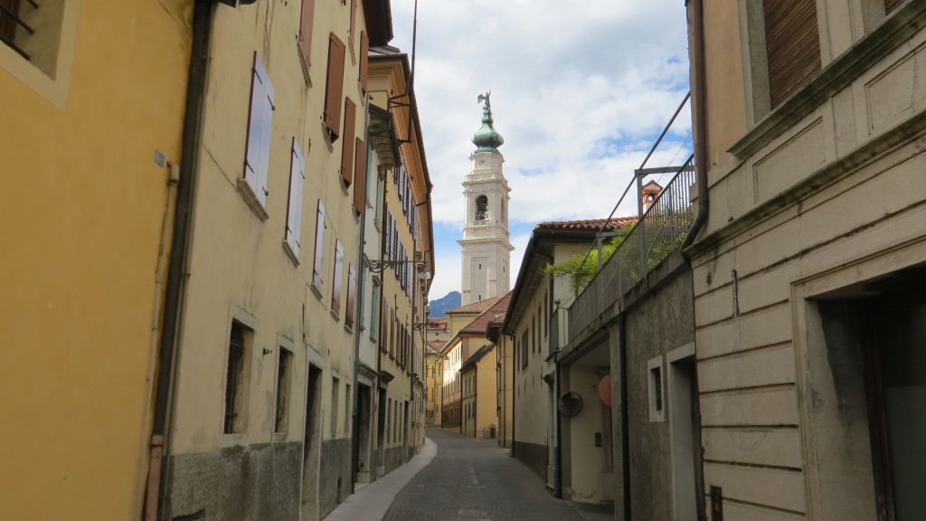 die malerische Altstadt von Belluno mit der Basilica Minore di S. Martino