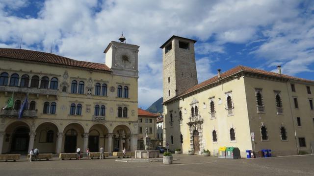 die Piazza del Duomo