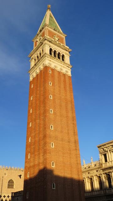 der Campanile di San Marco ist das höchste Gebäude Venedigs