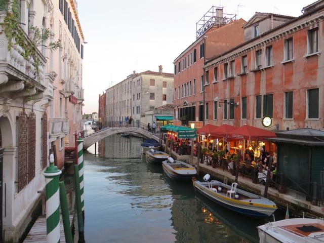 es ist Nacht geworden in Venedig