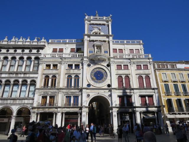 die Torre dell’Orologio wurde zwischen 1496 und 1499 erbaut