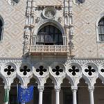 der Dogenpalast (Palazzo Ducale) in Venedig war seit dem 9. Jahrhundert Sitz des Dogen
