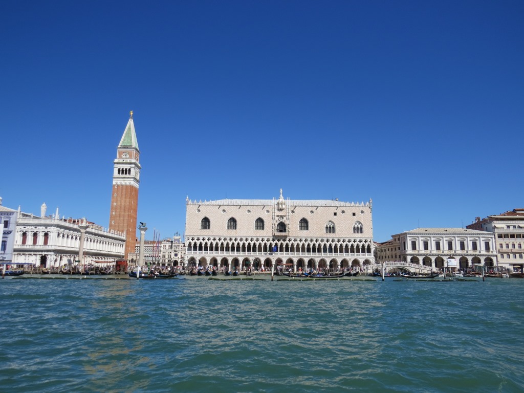 Blick vom Canale Grande auf den Markusplatz