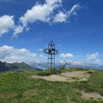 wir haben das Gipfelkreuz auf den Tguma 2163 m.ü.M. erreicht