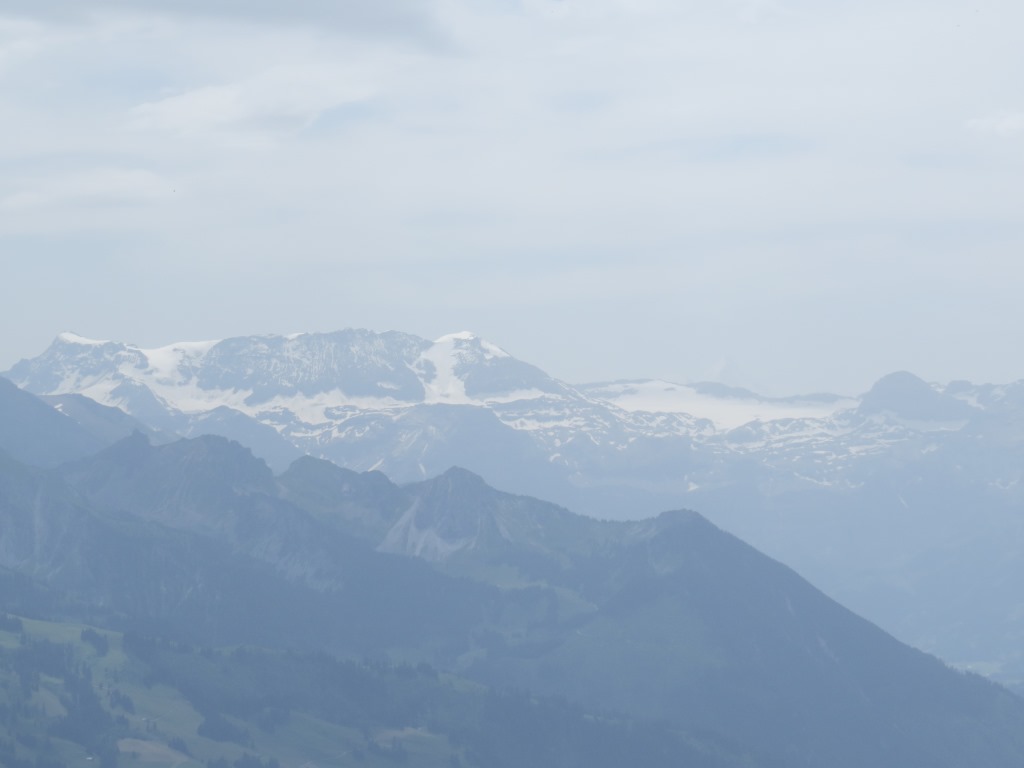 schwach zu erkennen der Wildstrubel