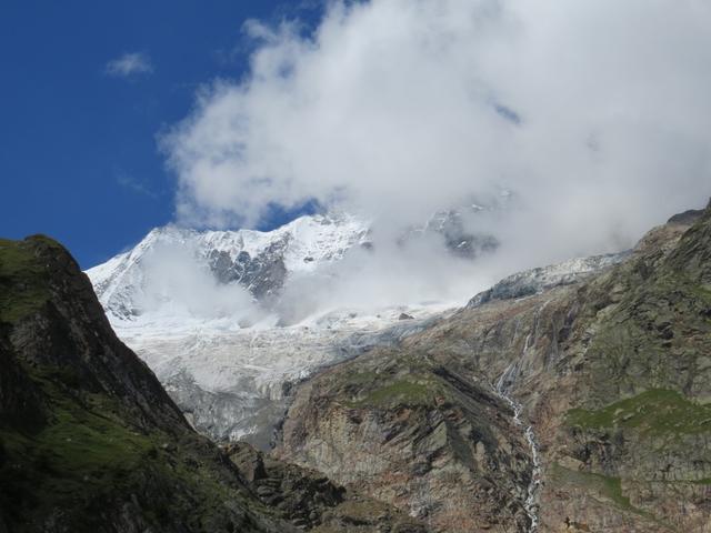 Blick hinauf zum Dom