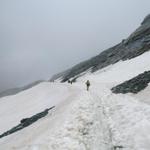 der Weg ist gut ersichtlich und ohne Probleme machbar. Immer auf ca. 3000 m geht es zum Egginerjoch