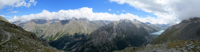 sehr schönes Breitbildfoto mit Blick auf das Saasertal, Almagellertal, Furgtälli und der Mattmark Stausee