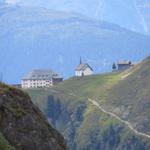 Blick zum Hotel Belalp mit Kapelle