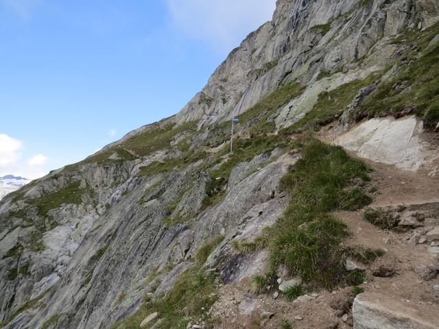 wir erreichen die Weggabelung bei Punkt 2586 m.ü.M.