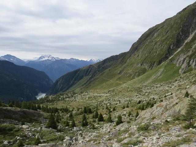 Blick Richtung Hotel Belalp. Unser nächstes Ziel auf dem Heimweg