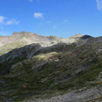 schönes Breitbildfoto vom Passo Posmeda 2585 m.ü.M. aufgenommen, mit Blick Richtung Giübin