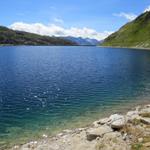 mit den Füssen im Wasser, haben wir beim Lago della Sella die Mittagspause genossen