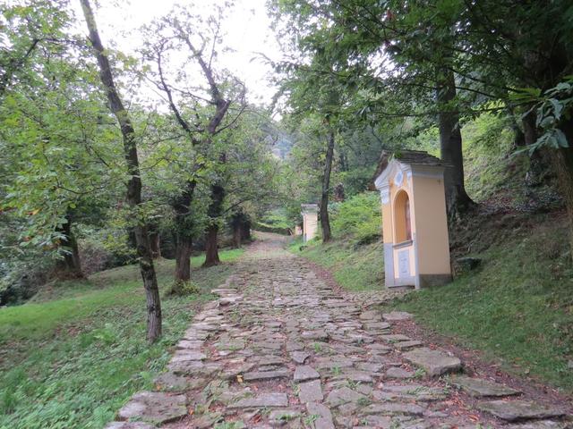 auf dem schönen Kreuzweg zur Kapelle Zöch